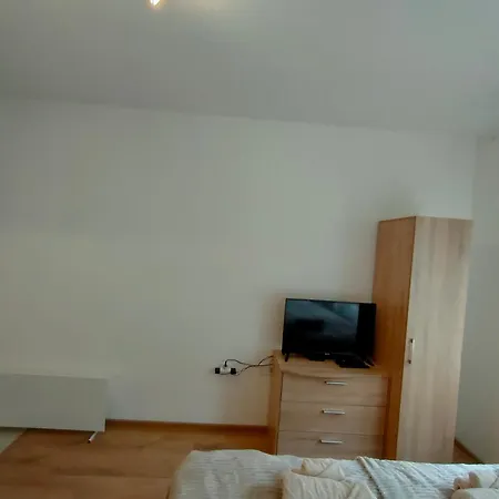 B34, Complex Sokolitsite